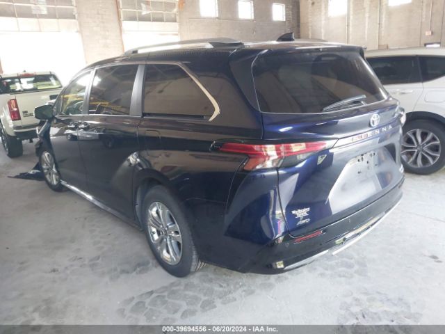 Photo 2 VIN: 5TDESKFC8NS043373 - TOYOTA SIENNA LIM 