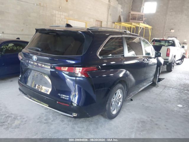 Photo 3 VIN: 5TDESKFC8NS043373 - TOYOTA SIENNA LIM 