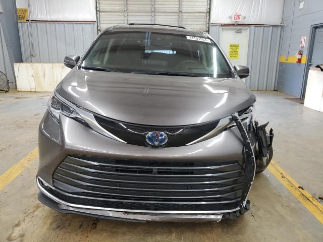 Photo 4 VIN: 5TDESKFC9NS059792 - TOYOTA SIENNA LIM 