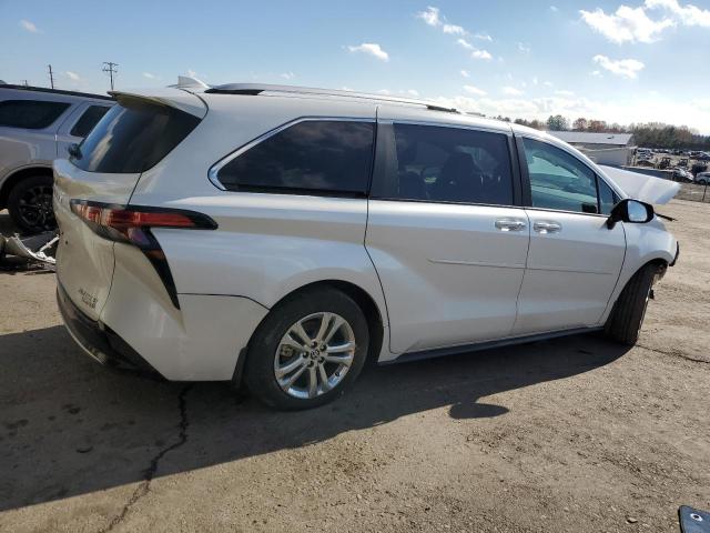 Photo 2 VIN: 5TDESKFC9PS093735 - TOYOTA SIENNA LIM 