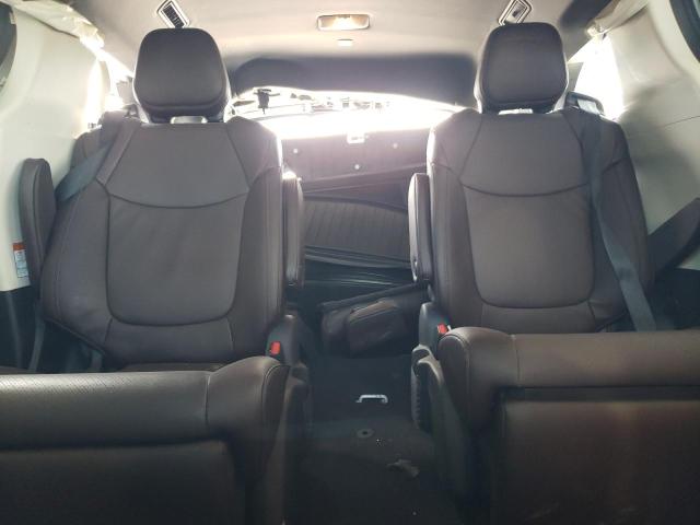 Photo 9 VIN: 5TDESKFCXPS085711 - TOYOTA SIENNA LIM 