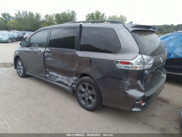 Photo 2 VIN: 5TDEZ3DC2LS235468 - TOYOTA SIENNA 