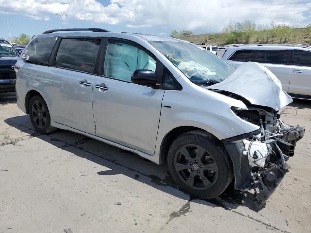 Photo 3 VIN: 5TDEZ3DC7LS240164 - TOYOTA SIENNA SE 