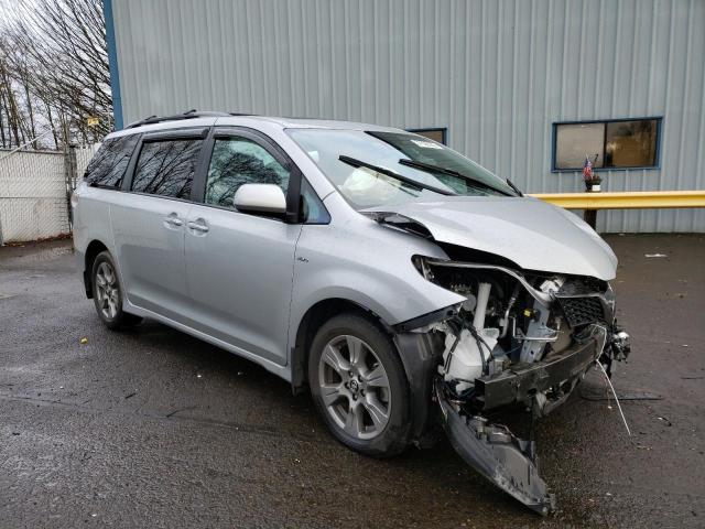 Photo 3 VIN: 5TDEZ3DC8KS218284 - TOYOTA SIENNA SE 