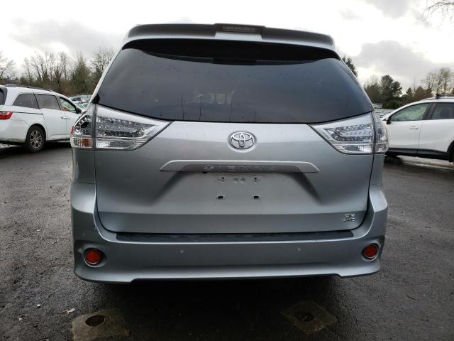 Photo 5 VIN: 5TDEZ3DC8KS218284 - TOYOTA SIENNA SE 