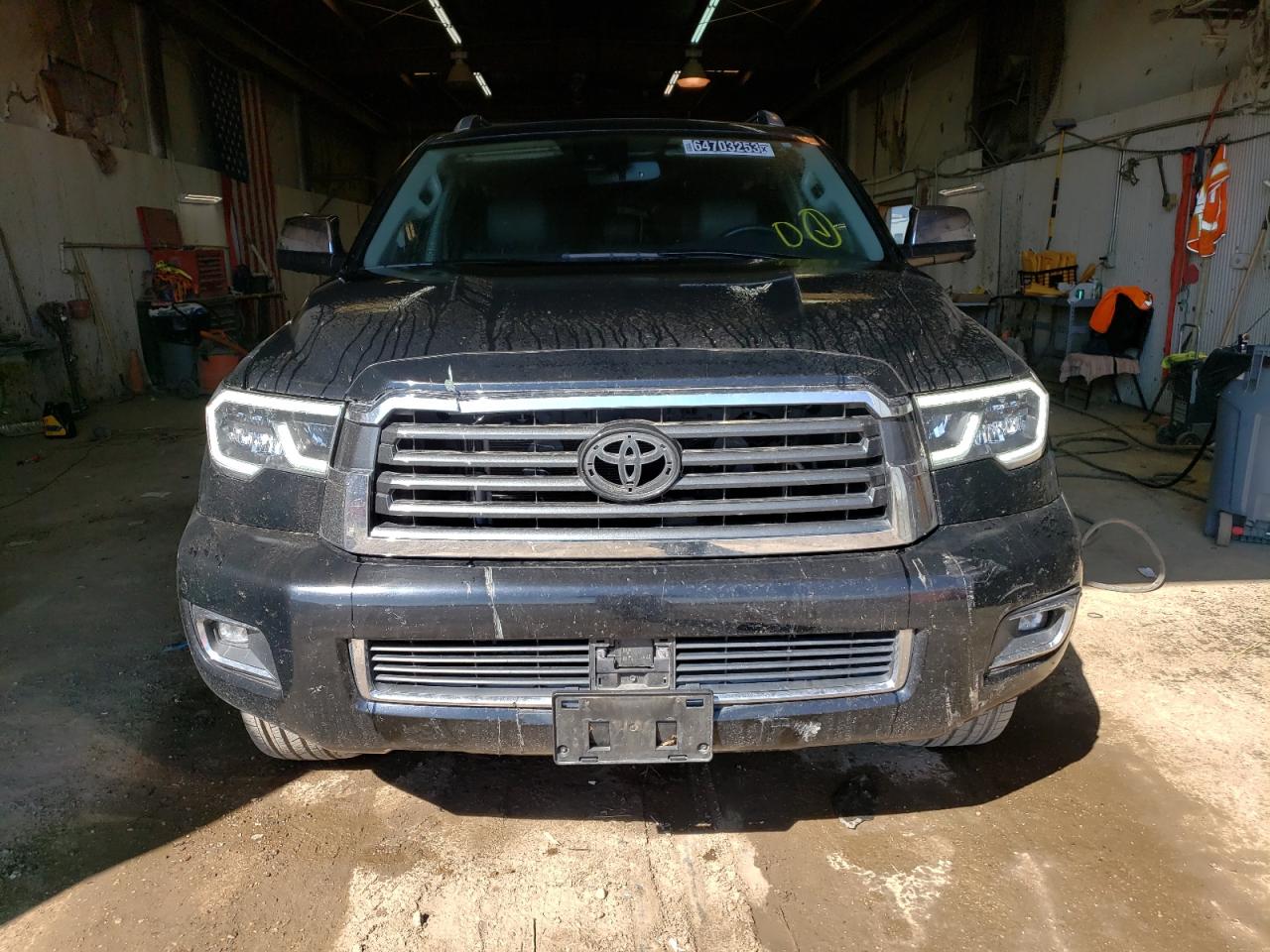 Photo 4 VIN: 5TDFY5A12NS076797 - TOYOTA SEQUOIA 