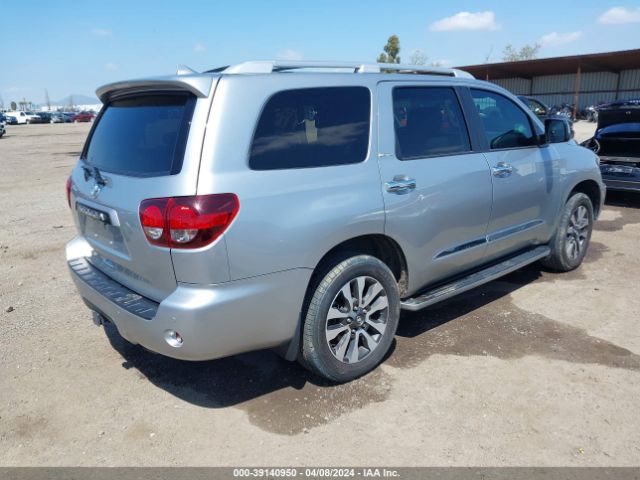 Photo 3 VIN: 5TDFY5B1XNS189749 - TOYOTA SEQUOIA 