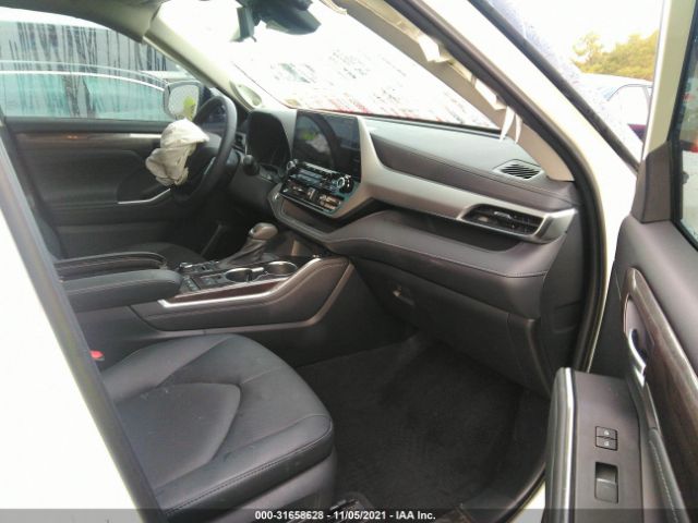 Photo 4 VIN: 5TDFZRBH0MS138941 - TOYOTA HIGHLANDER 