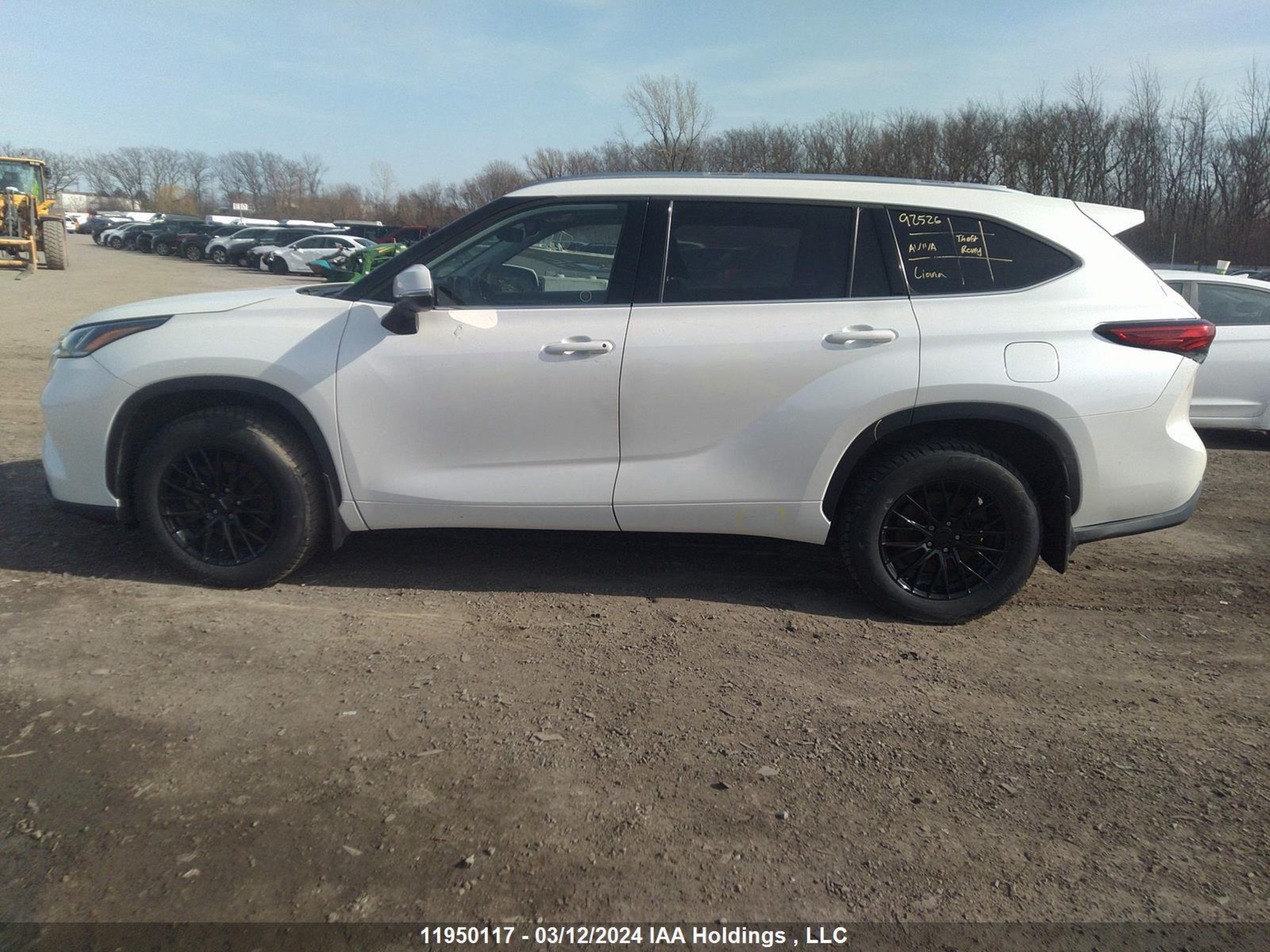 Photo 12 VIN: 5TDFZRBH4MS118773 - TOYOTA HIGHLANDER 