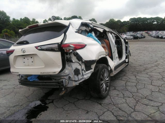 Photo 3 VIN: 5TDFZRBH5MS122718 - TOYOTA HIGHLANDER 