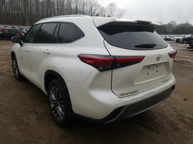 Photo 2 VIN: 5TDFZRBH6MS059922 - TOYOTA HIGHLANDER 