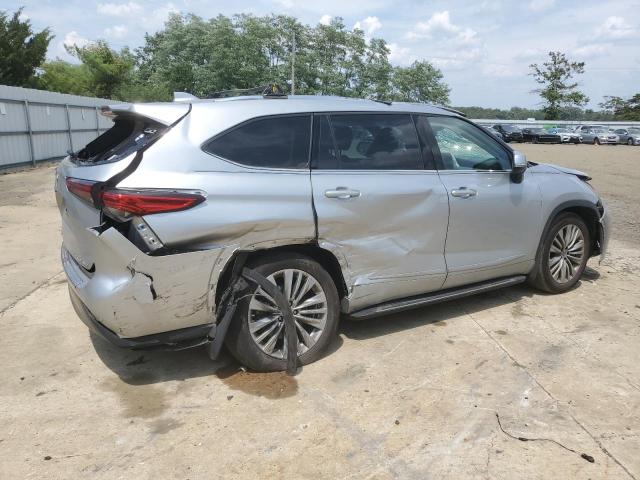 Photo 2 VIN: 5TDFZRBH6NS214096 - TOYOTA HIGHLANDER 