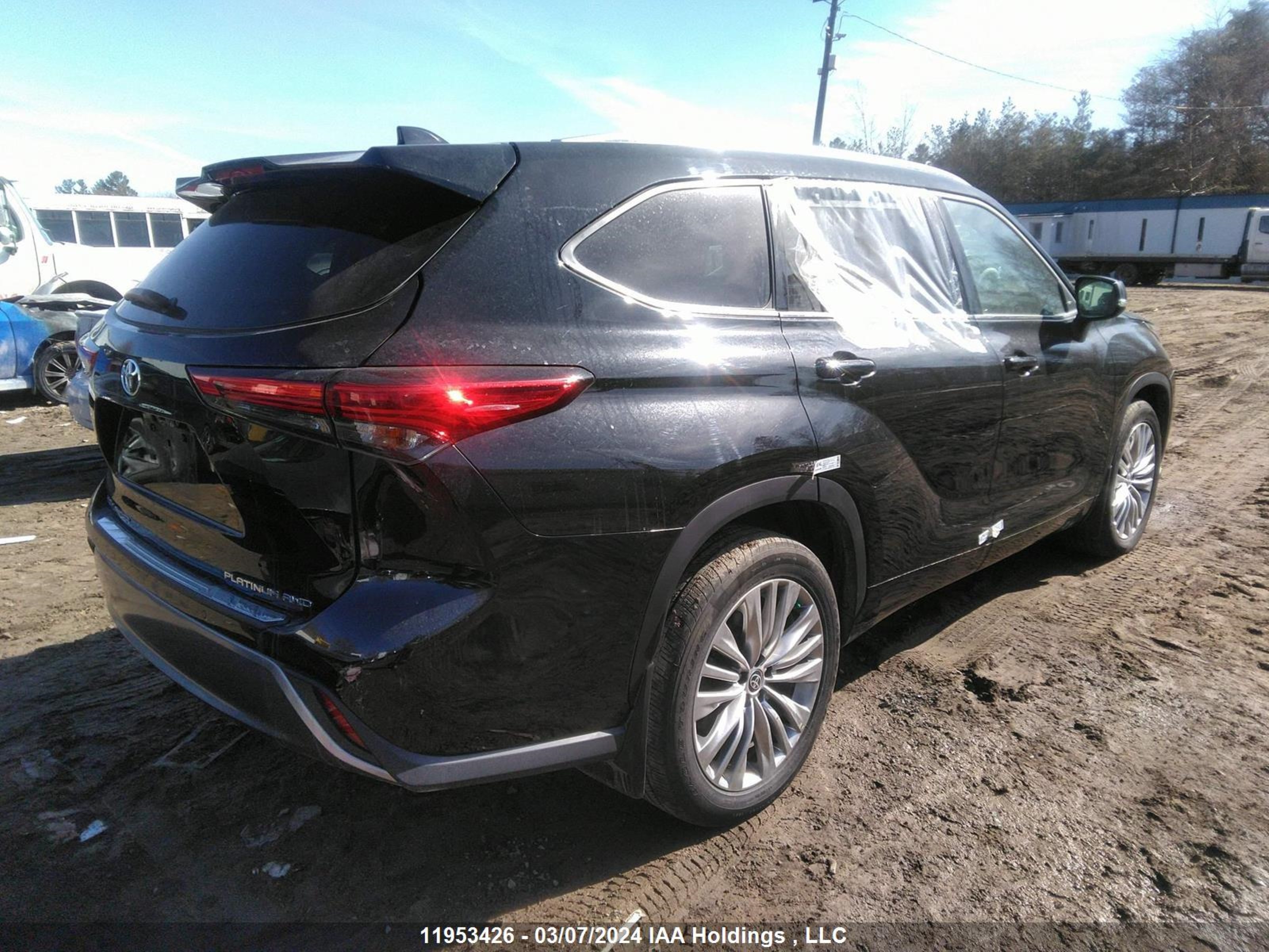 Photo 3 VIN: 5TDFZRBH7NS203236 - TOYOTA HIGHLANDER 