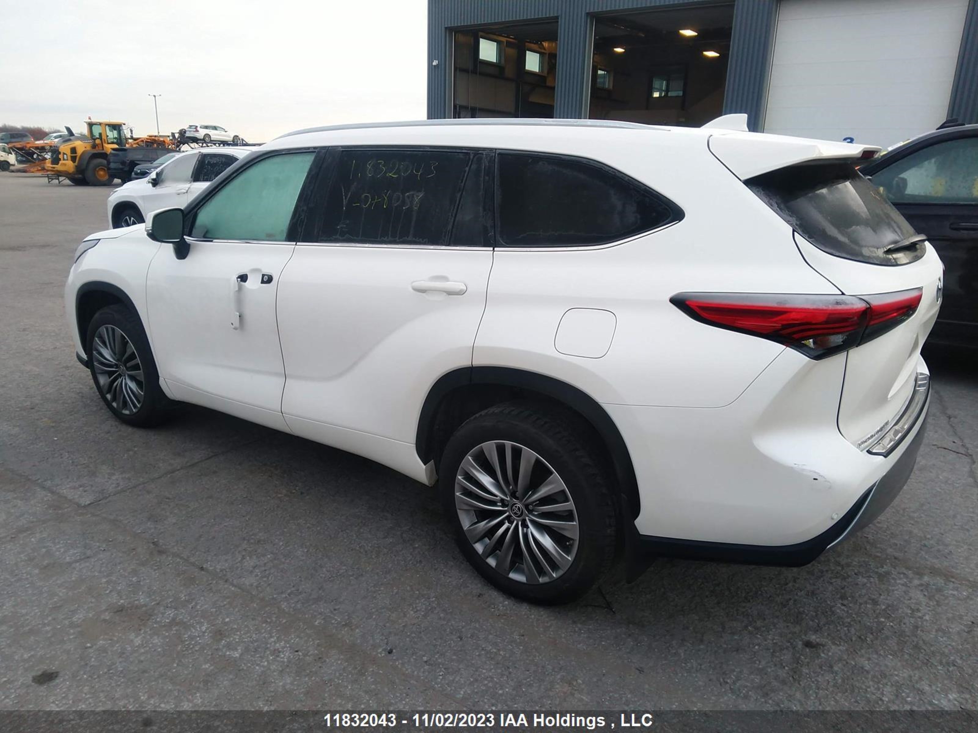 Photo 2 VIN: 5TDFZRBH9MS078058 - TOYOTA HIGHLANDER 