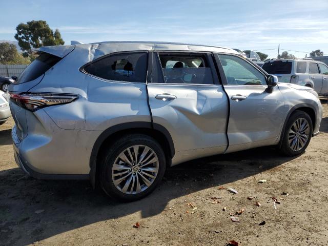 Photo 2 VIN: 5TDFZRBHXMS159215 - TOYOTA HIGHLANDER 