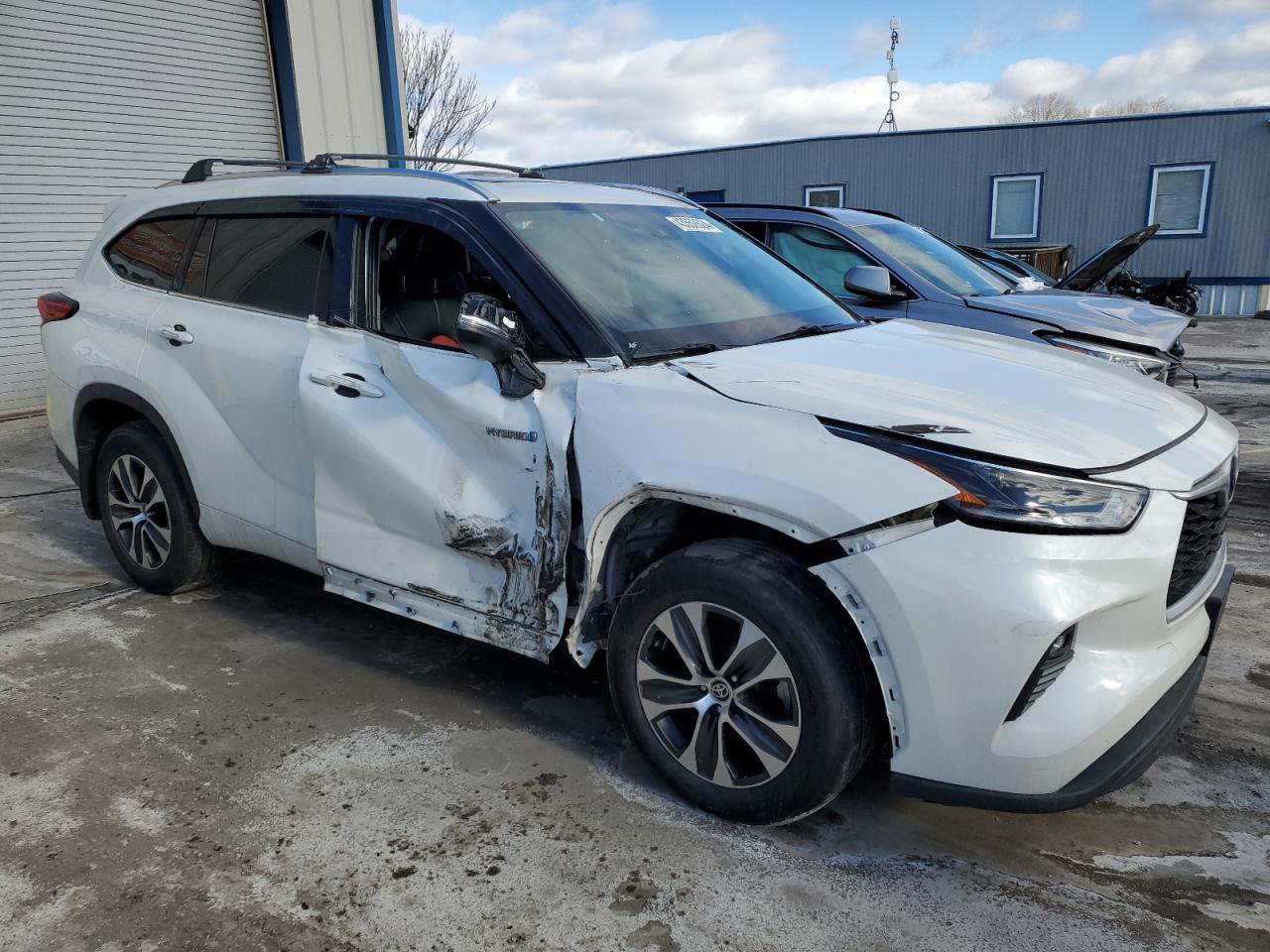 Photo 3 VIN: 5TDGBRCH1MS038368 - TOYOTA HIGHLANDER 