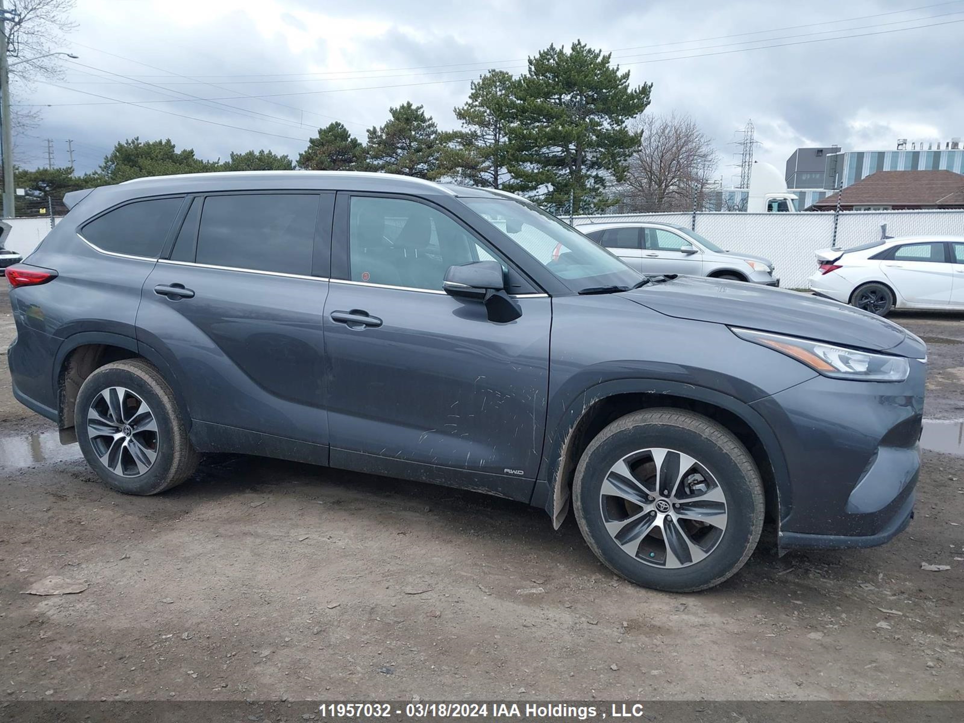 Photo 11 VIN: 5TDGBRCH8NS544149 - TOYOTA HIGHLANDER 