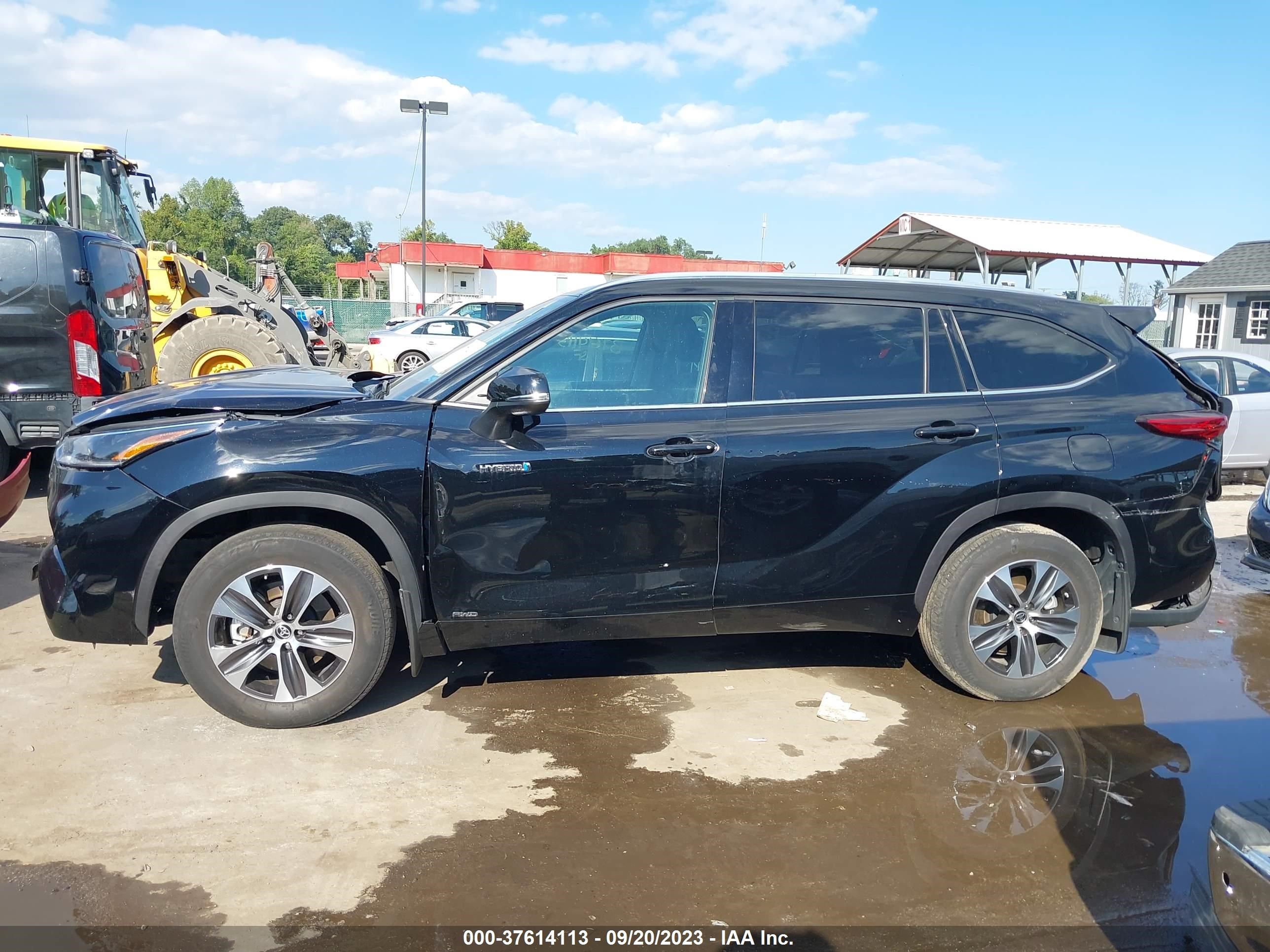 Photo 14 VIN: 5TDGBRCH9MS521493 - TOYOTA HIGHLANDER 