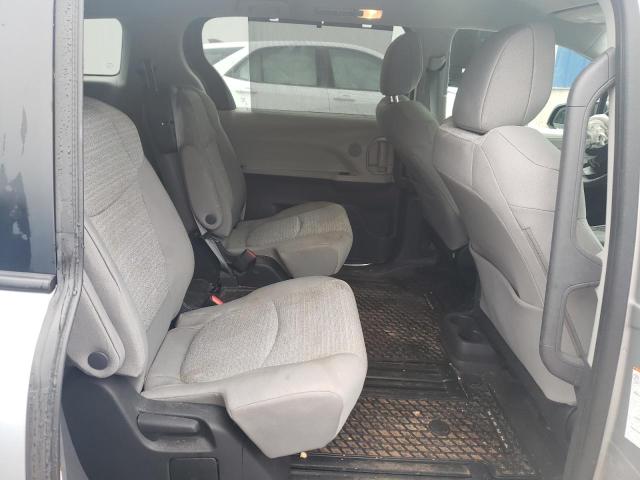 Photo 10 VIN: 5TDGRKEC5NS100487 - TOYOTA SIENNA LE 