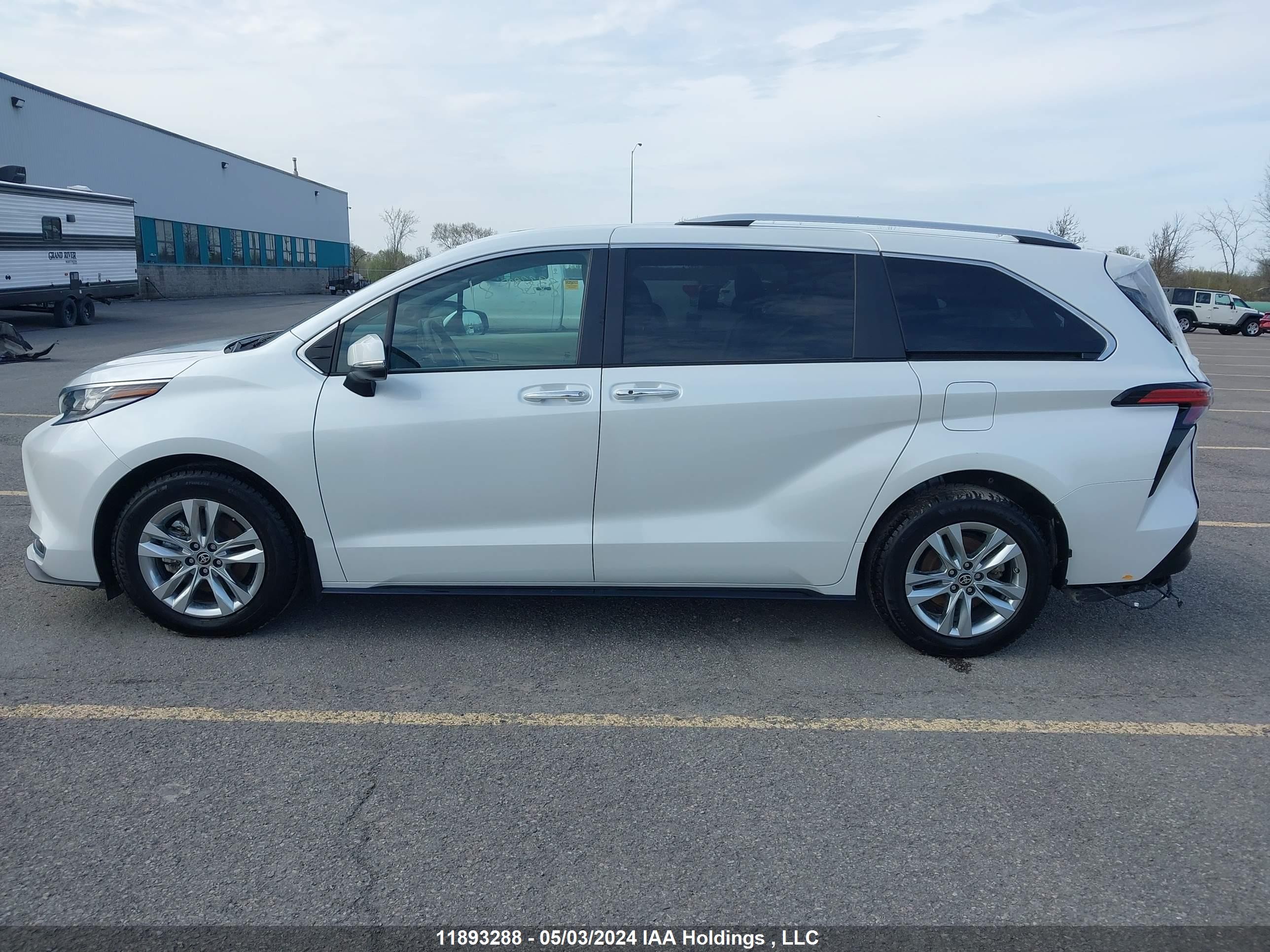 Photo 14 VIN: 5TDGSKFC6NS054722 - TOYOTA SIENNA 