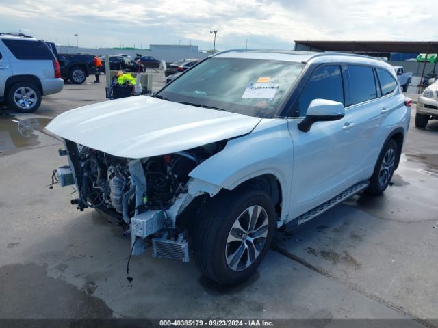 Photo 1 VIN: 5TDGZRAH5NS124556 - TOYOTA HIGHLANDER 