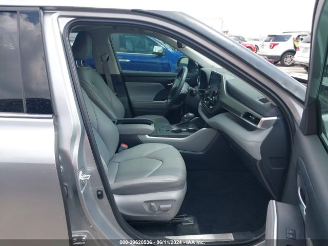 Photo 4 VIN: 5TDGZRAH9NS135592 - TOYOTA HIGHLANDER 