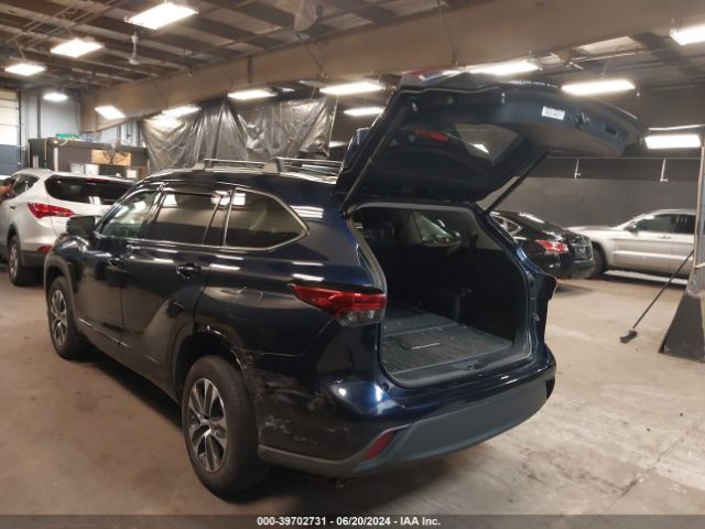 Photo 2 VIN: 5TDGZRBH0MS154710 - TOYOTA HIGHLANDER 