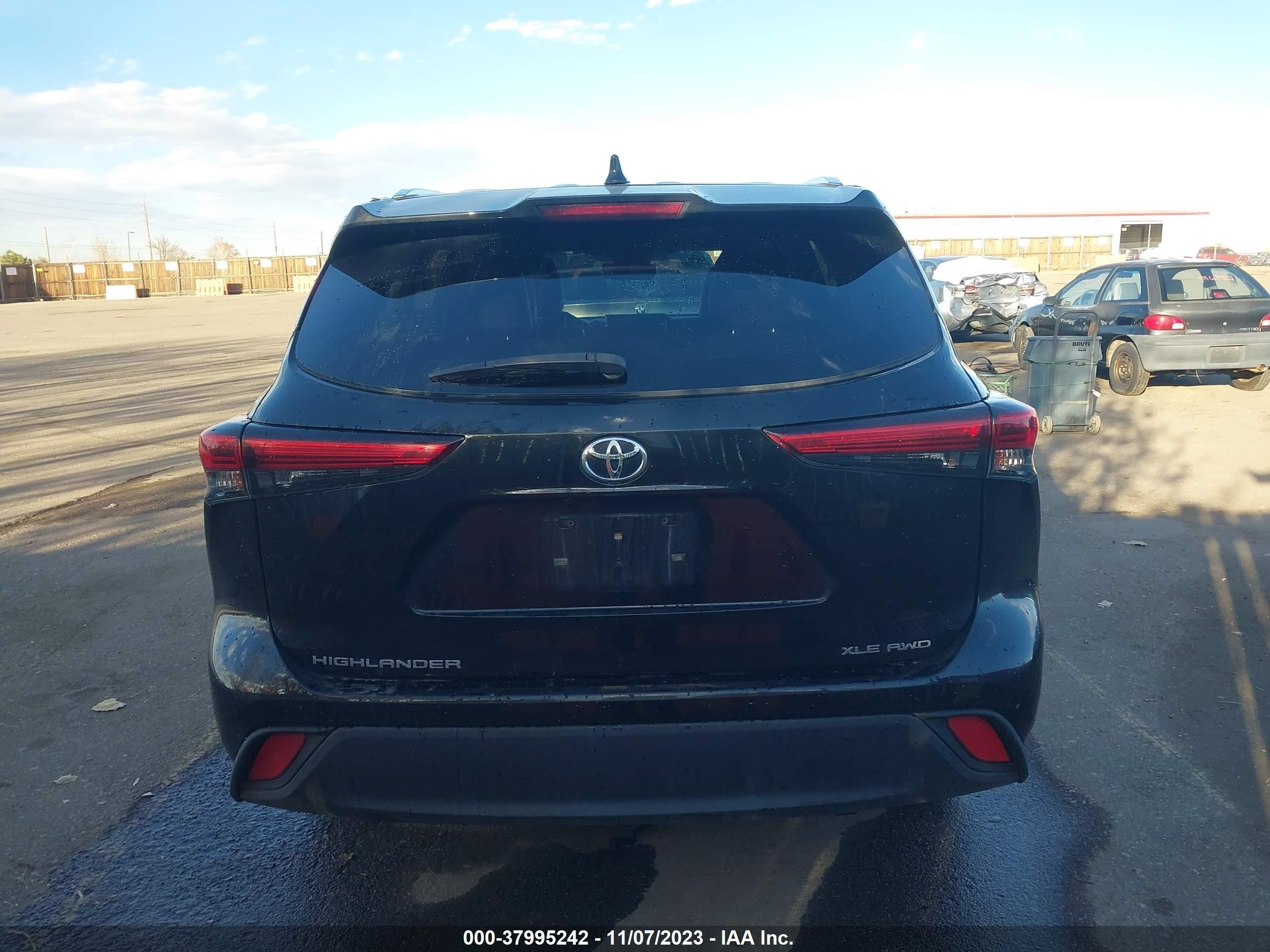 Photo 15 VIN: 5TDGZRBH0MS545095 - TOYOTA HIGHLANDER 