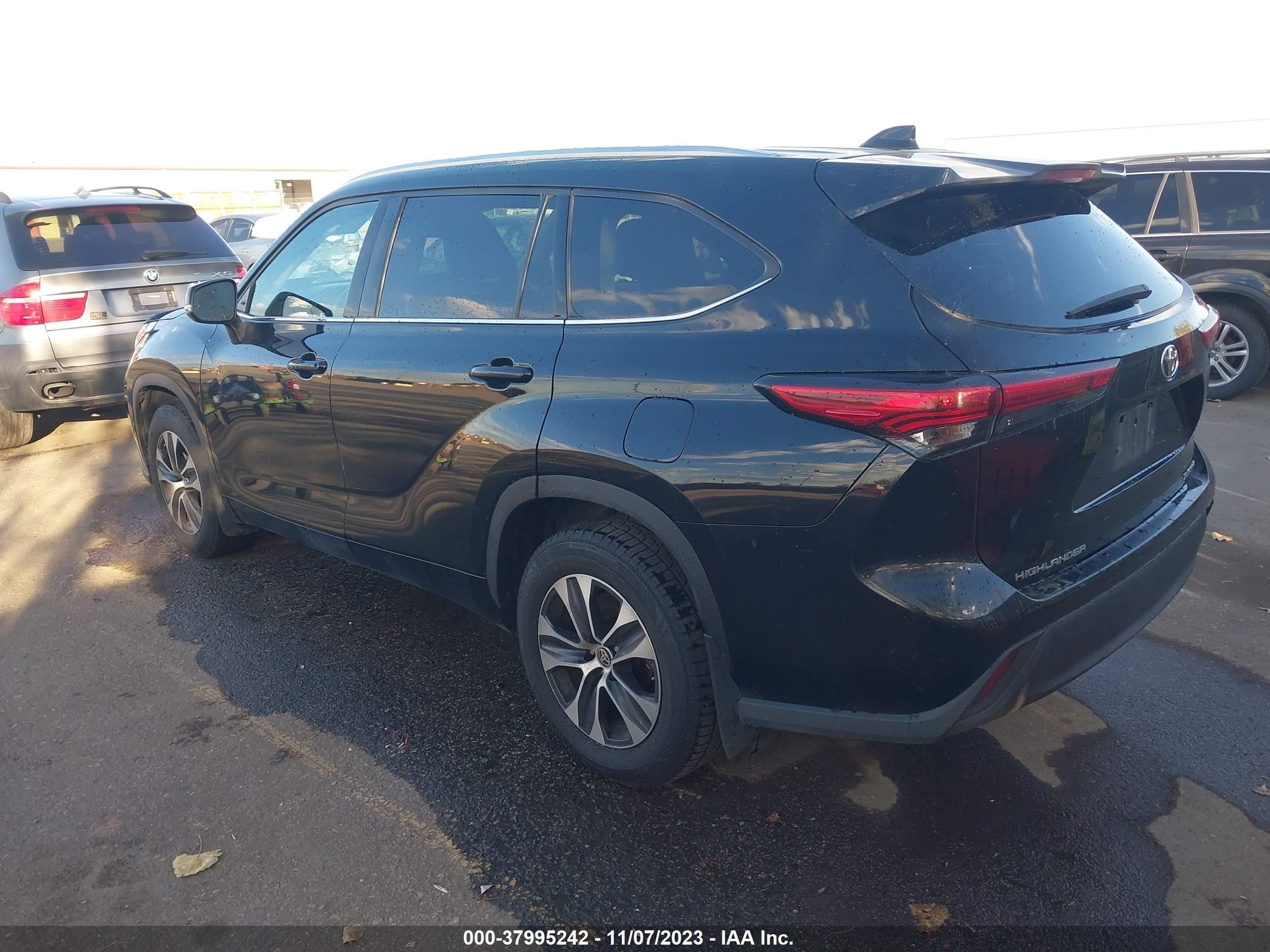 Photo 2 VIN: 5TDGZRBH0MS545095 - TOYOTA HIGHLANDER 