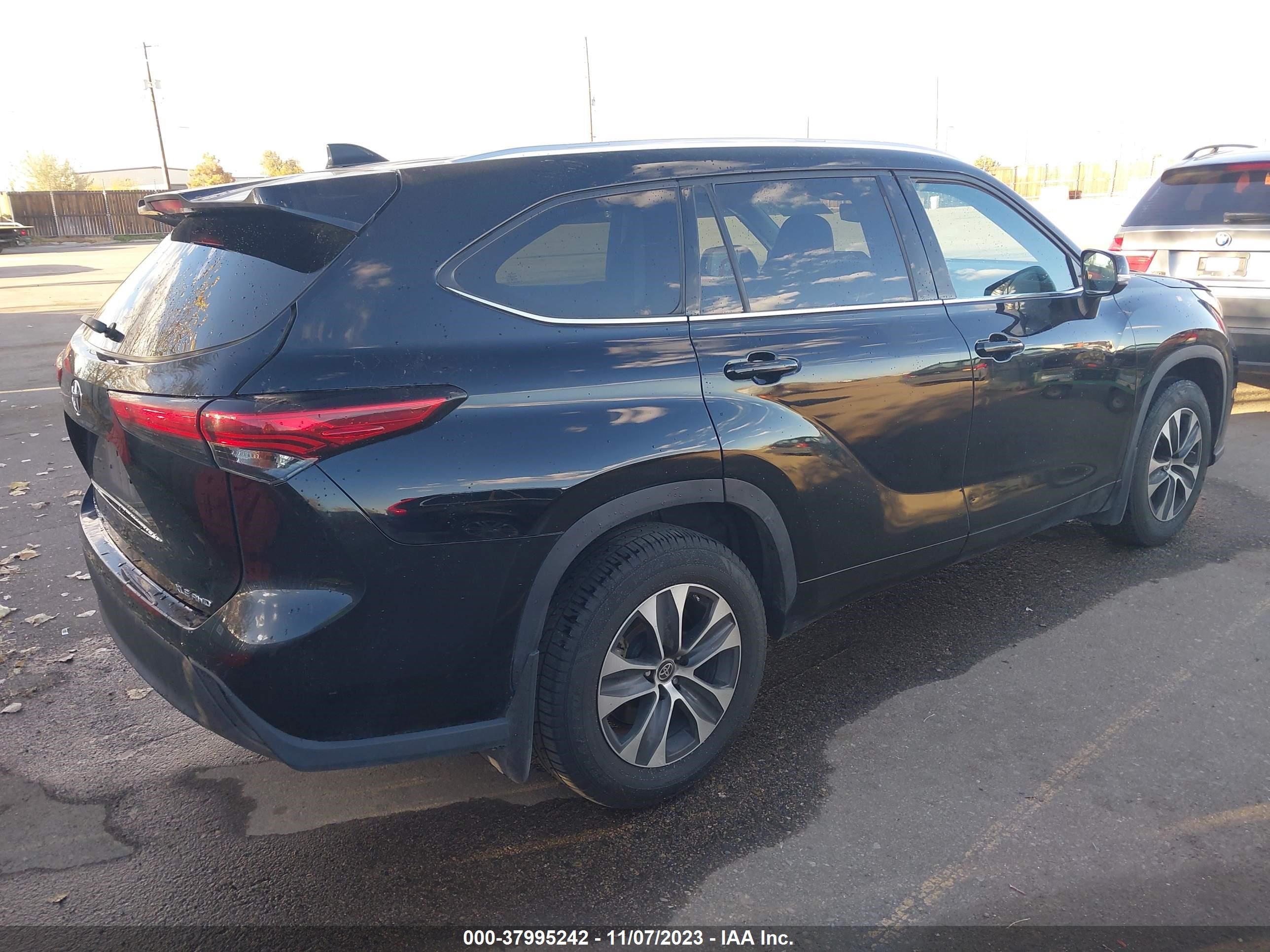 Photo 3 VIN: 5TDGZRBH0MS545095 - TOYOTA HIGHLANDER 