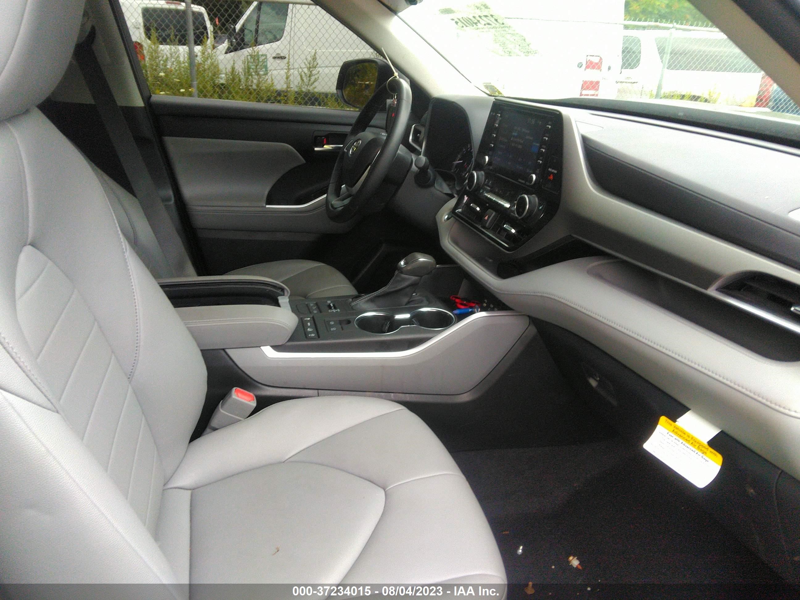 Photo 4 VIN: 5TDGZRBH0NS221307 - TOYOTA HIGHLANDER 