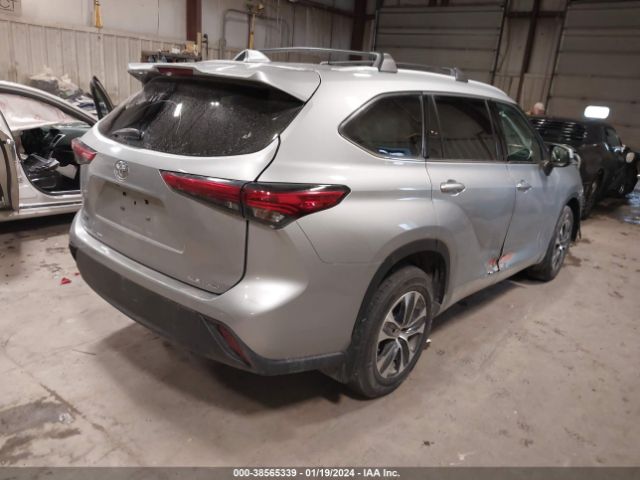 Photo 3 VIN: 5TDGZRBH0NS593519 - TOYOTA HIGHLANDER 