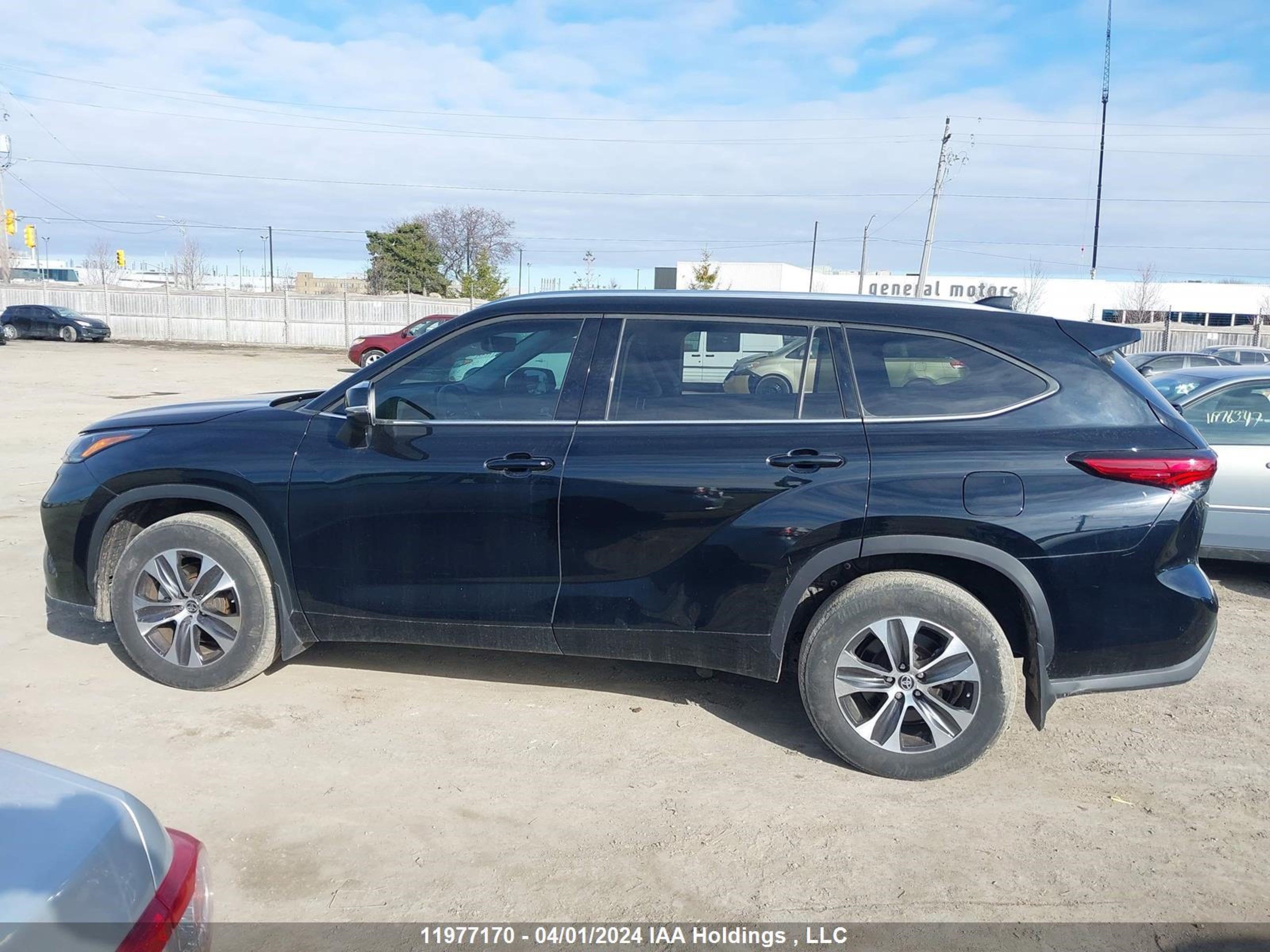 Photo 13 VIN: 5TDGZRBH2MS541100 - TOYOTA HIGHLANDER 