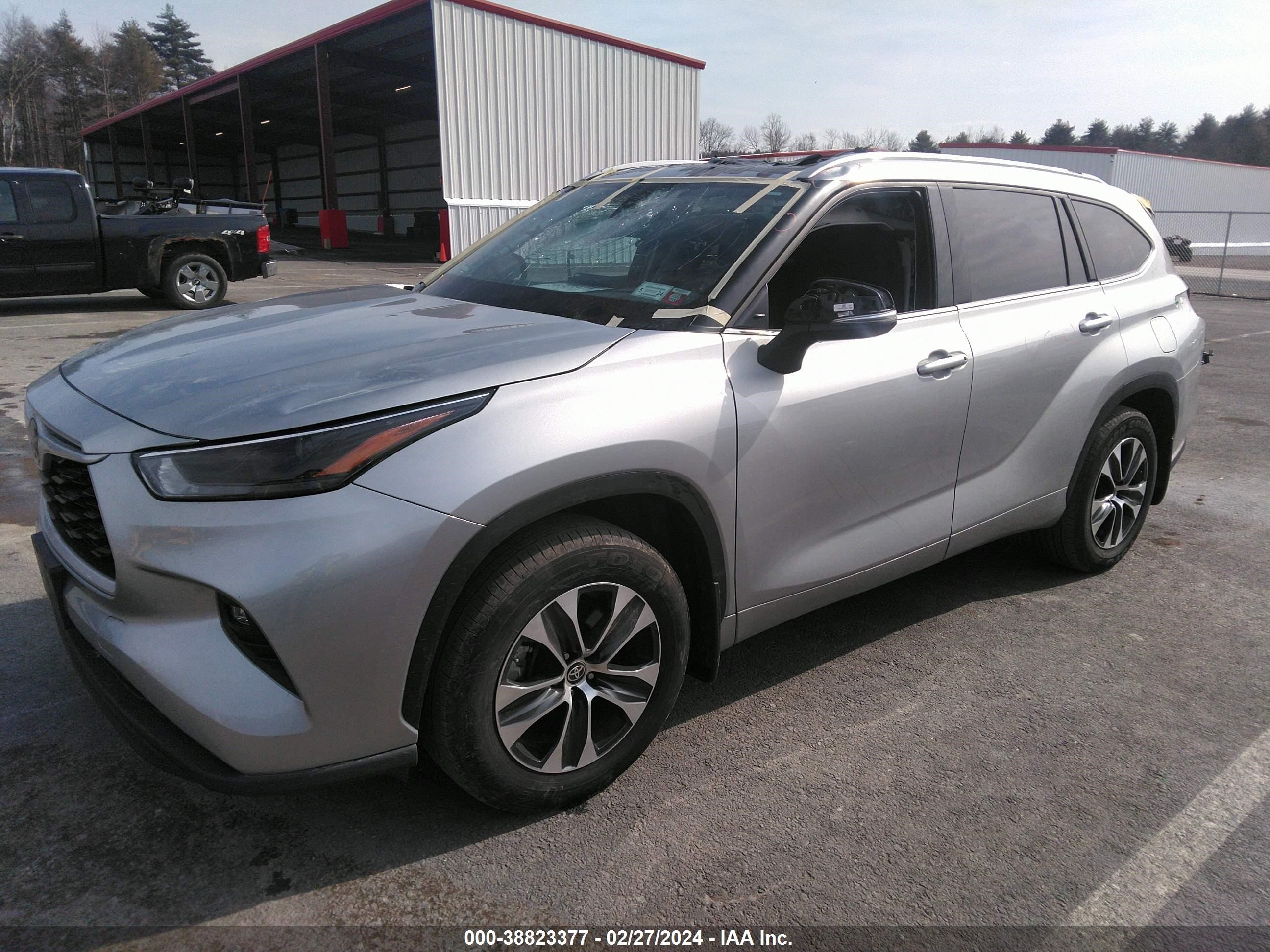 Photo 1 VIN: 5TDGZRBH2NS577421 - TOYOTA HIGHLANDER 