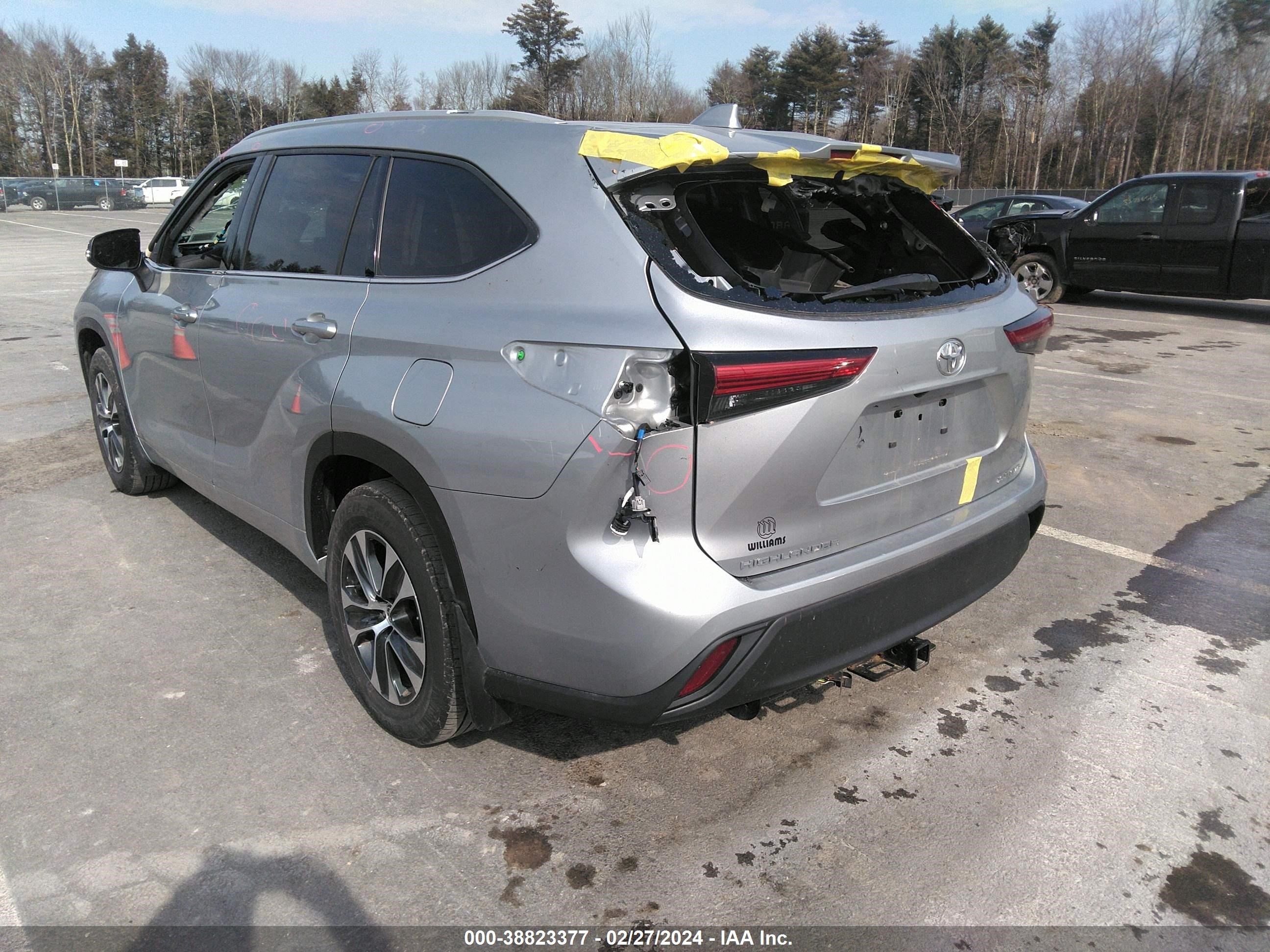 Photo 2 VIN: 5TDGZRBH2NS577421 - TOYOTA HIGHLANDER 