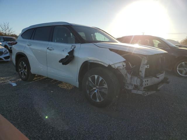 Photo 3 VIN: 5TDGZRBH5MS061844 - TOYOTA HIGHLANDER 