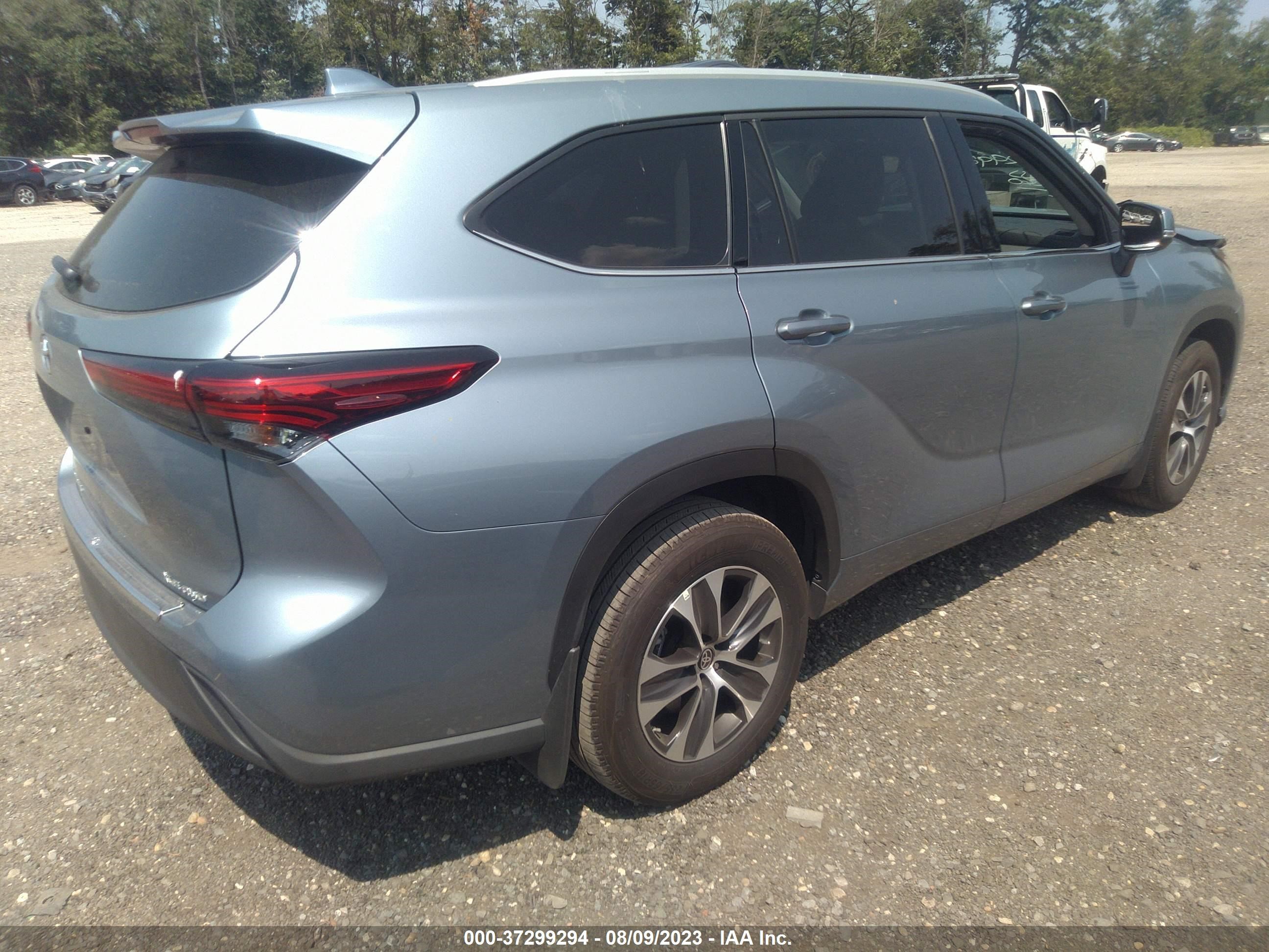 Photo 3 VIN: 5TDGZRBH5NS217222 - TOYOTA HIGHLANDER 