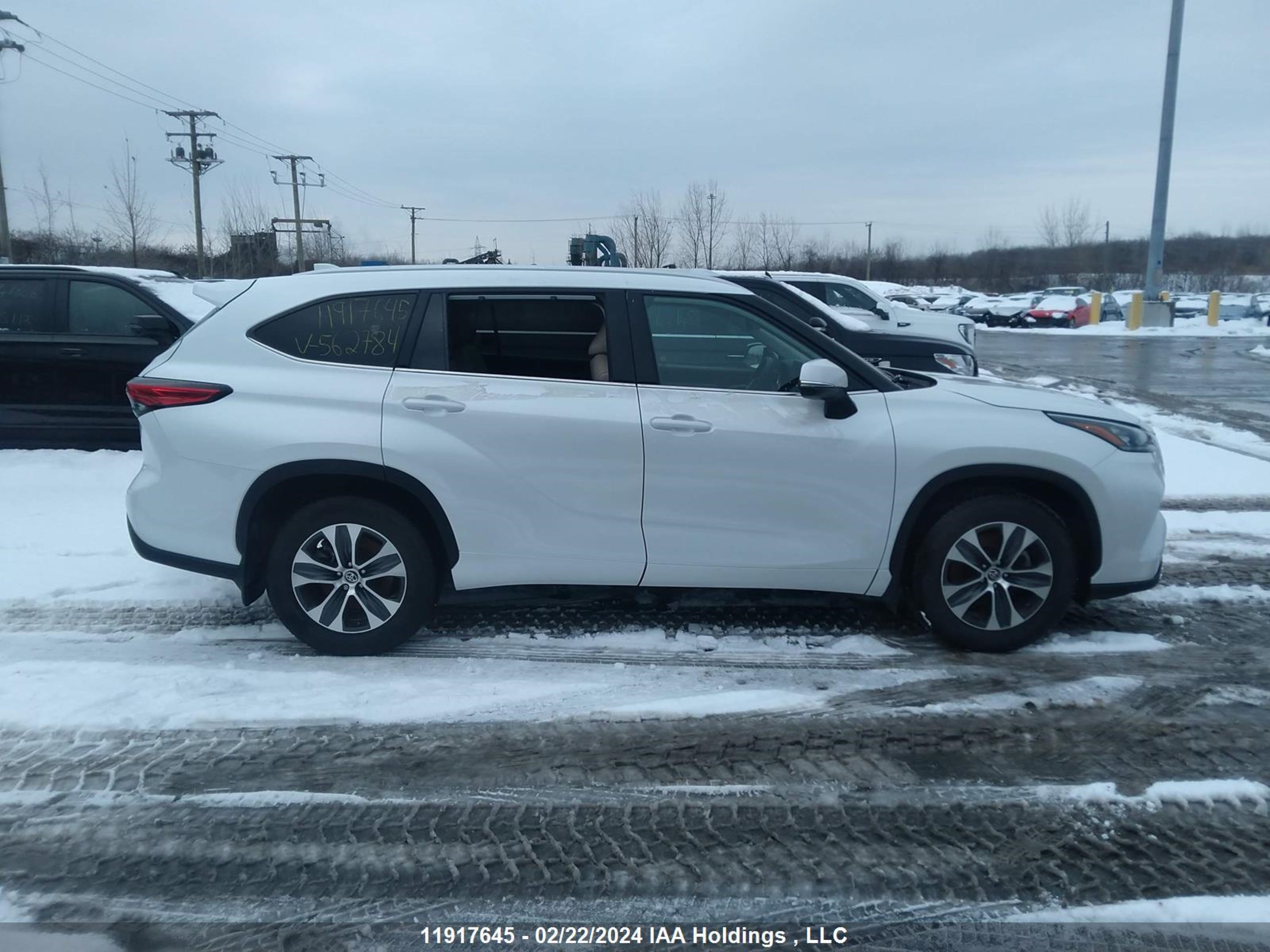 Photo 12 VIN: 5TDGZRBH7NS562784 - TOYOTA HIGHLANDER 