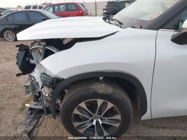 Photo 5 VIN: 5TDHZRAH5NS131527 - TOYOTA HIGHLANDER 