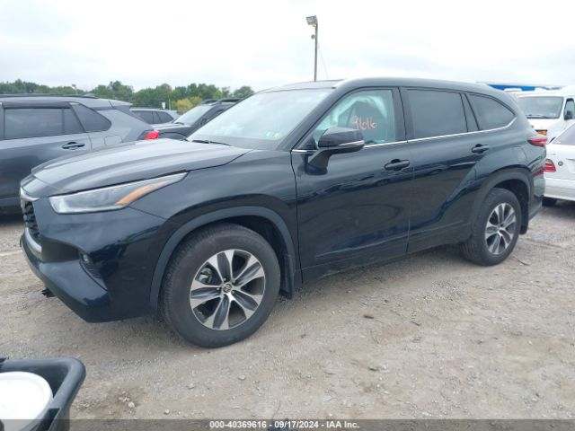 Photo 1 VIN: 5TDHZRBH6MS106861 - TOYOTA HIGHLANDER 