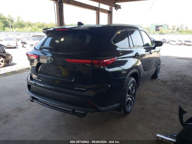 Photo 3 VIN: 5TDHZRBH9MS550901 - TOYOTA HIGHLANDER 