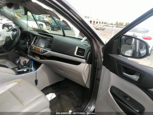 Photo 4 VIN: 5TDJGRFH0HS035101 - TOYOTA HIGHLANDER 