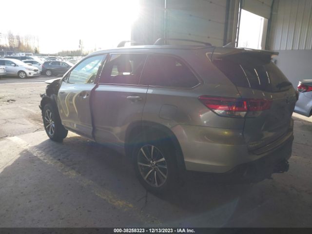 Photo 2 VIN: 5TDJGRFH1HS021613 - TOYOTA HIGHLANDER HYBRID 