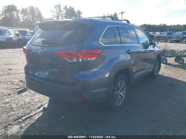 Photo 3 VIN: 5TDJGRFH2JS044131 - TOYOTA HIGHLANDER 