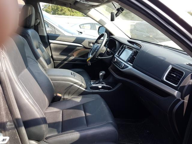 Photo 4 VIN: 5TDJGRFH4JS050819 - TOYOTA HIGHLANDER 