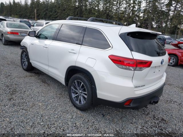 Photo 2 VIN: 5TDJGRFH7JS041516 - TOYOTA HIGHLANDER 