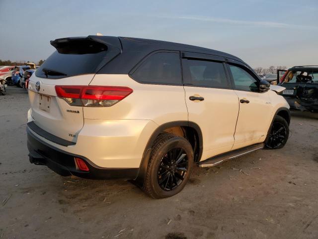 Photo 2 VIN: 5TDJGRFH8JS051648 - TOYOTA HIGHLANDER 