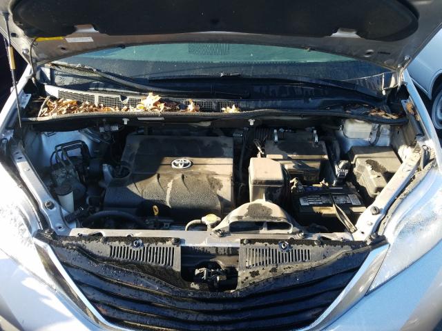 Photo 6 VIN: 5TDJK3DC0CS045378 - TOYOTA SIENNA LE 