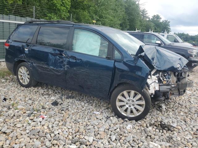 Photo 3 VIN: 5TDJK3DC0CS047826 - TOYOTA SIENNA LE 