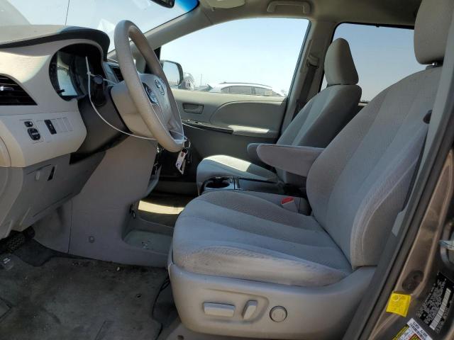 Photo 6 VIN: 5TDJK3DC0DS050565 - TOYOTA SIENNA LE 